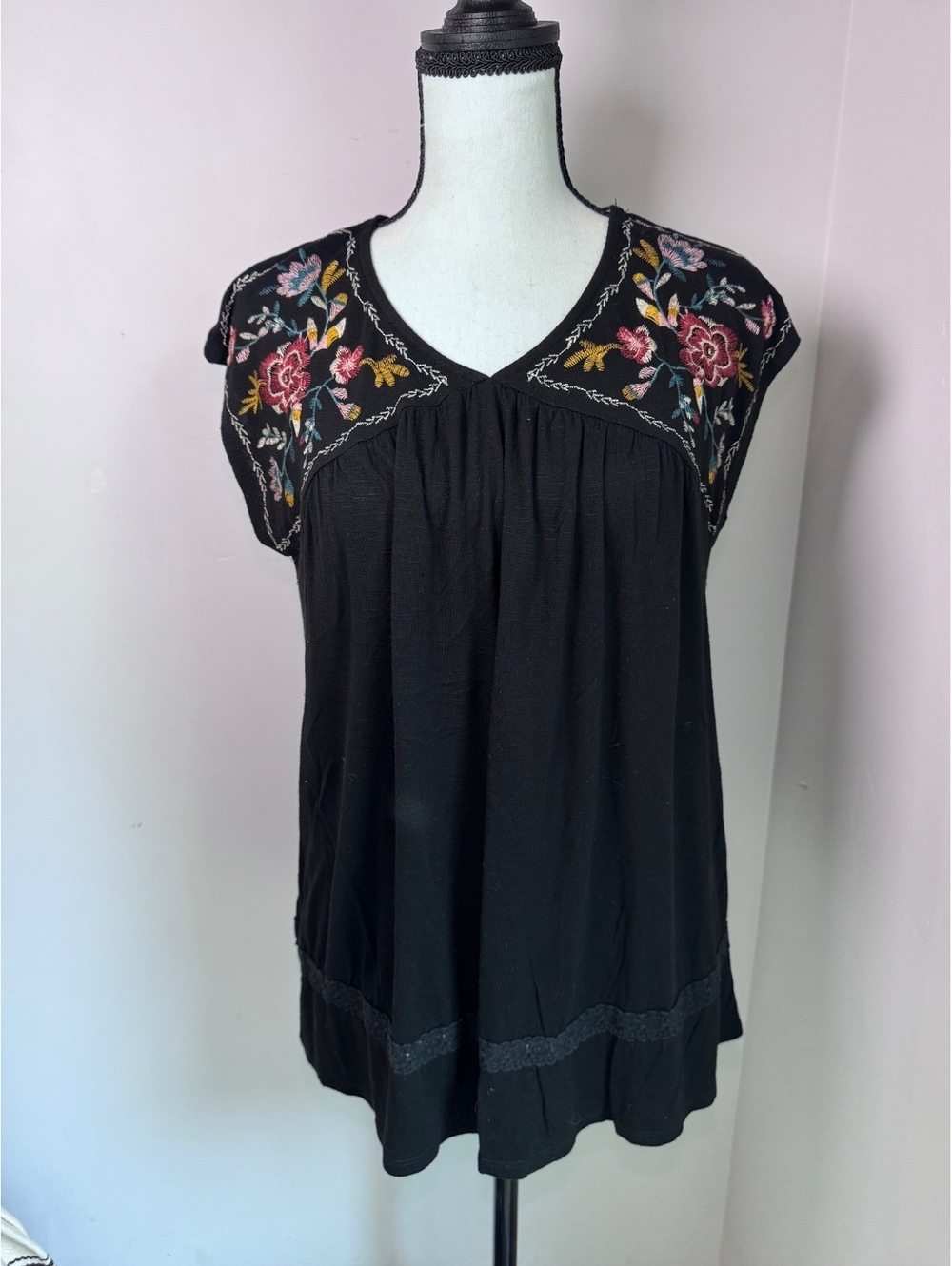 Knox Rose Women's Black Embroidered Cap Sleeve Blouse Size L